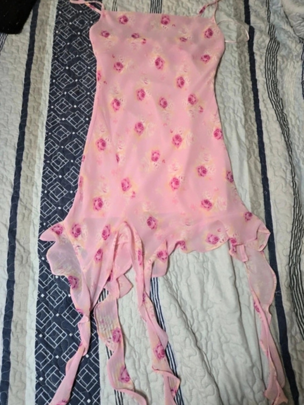 Jessica Simpson Floral Ruffle Mini Dress in Pink Size Medium NWT